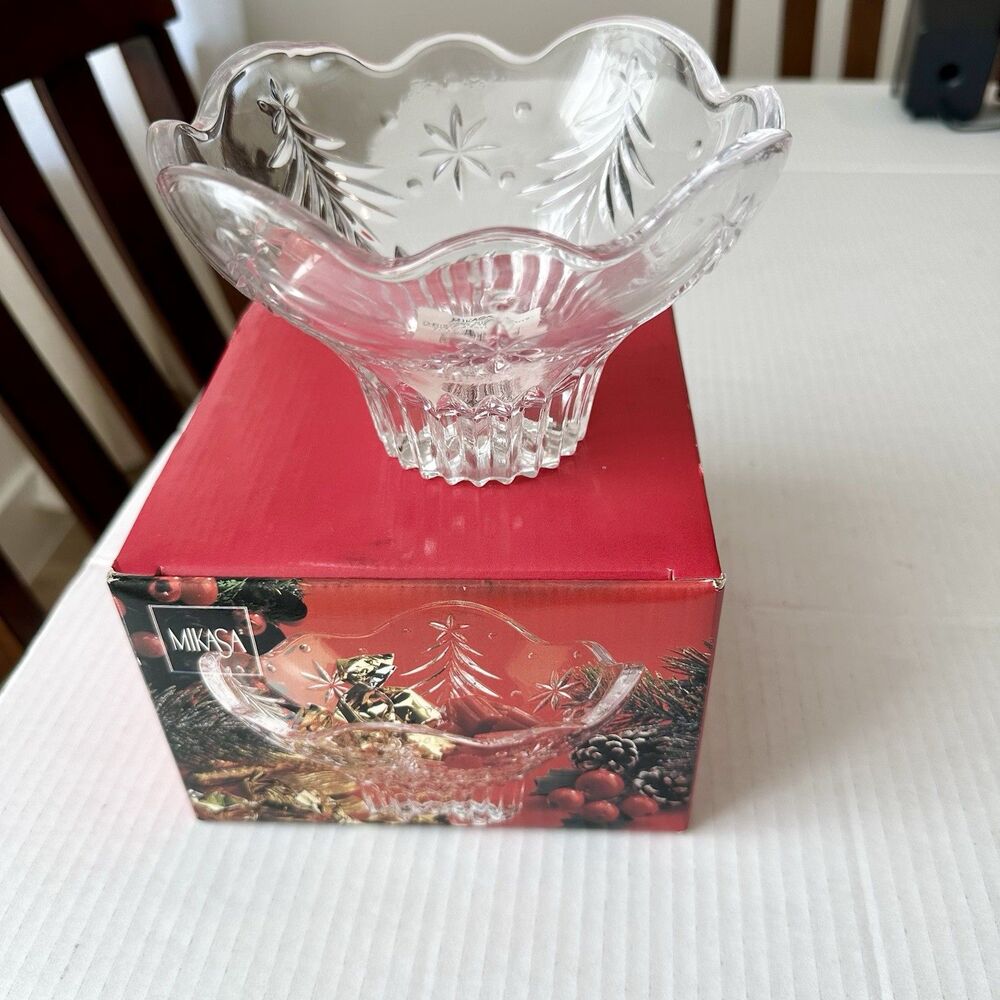 Mikasa 6" Crystal Footed Bowl Christmas Night w/ Box Japan Evergreen Trees